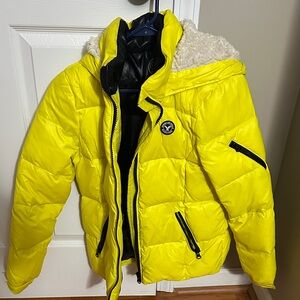 American Eagle Outfitters Yellow Puffer Jacket